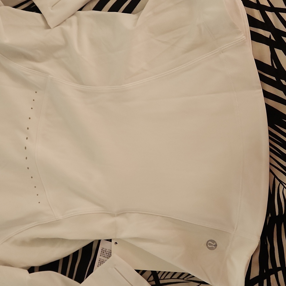 Lululemon Lightweight Running Jacket - Picture 5 of 8